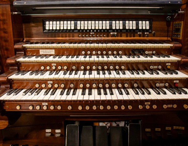 Organ keyboards