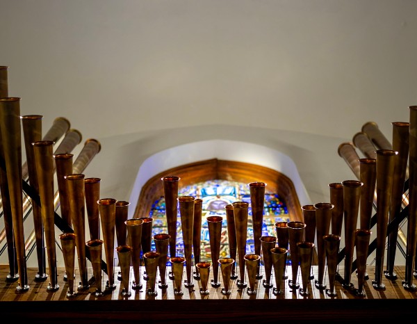 Organ pipes narthex